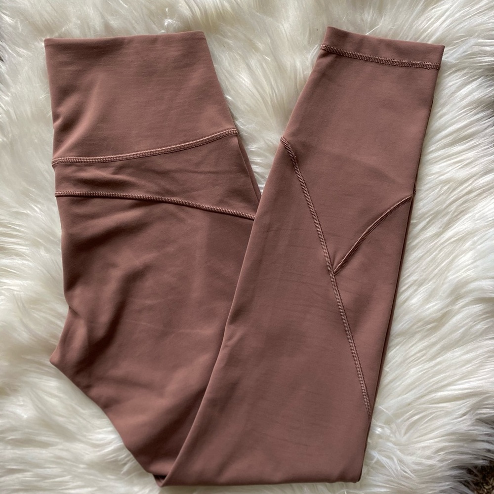 Lululemon in movement size 6